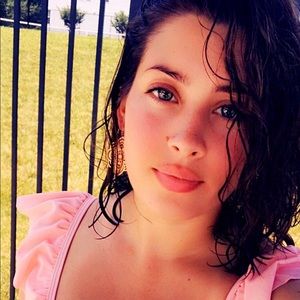 Meet your Posher, Cilissa